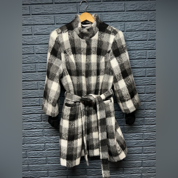 Isaac Mizrahi Live Funnel Neck Plaid Check Coat Black/White Size 12 - Picture 1 of 7